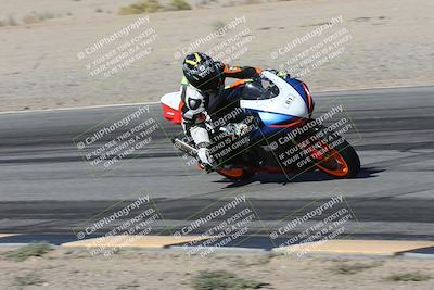 media/Oct-30-2025-Racers Edge (Thu) [[dabbdaf680]]/3-B Group/Session 3 (Turn 15 Inside)/